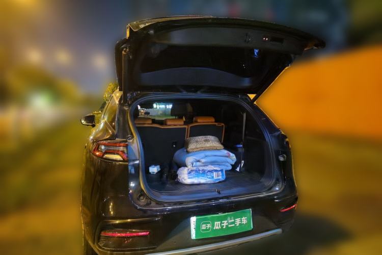 Used BYD Tang New Energy 2022 EV 730KM Luxury Model Trunk