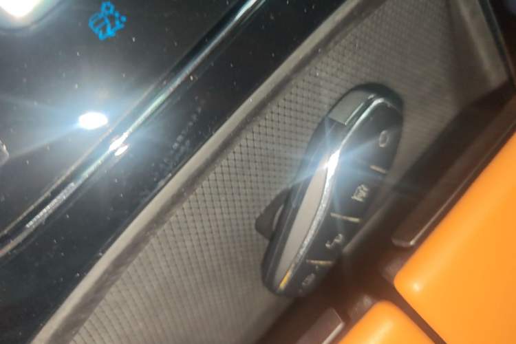 Used BYD Tang New Energy 2022 EV 730KM Luxury Model Vehicle Key