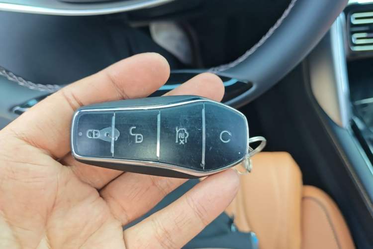 Used BYD Tang New Energy 2022 DM-p 215 km All-Wheel-Drive Deluxe Model Vehicle Key