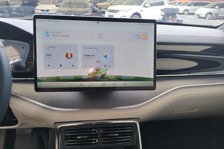 Used BYD Tang New Energy 2022 EV 635 km All-Wheel-Drive Flagship Model Audio And AC Panel