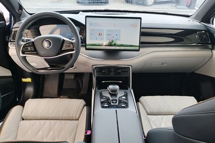 Used BYD Tang New Energy 2022 EV 635 km All-Wheel-Drive Flagship Model Center Console