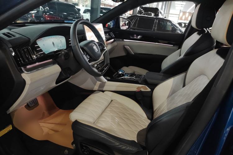 Used BYD Tang New Energy 2022 EV 635 km All-Wheel-Drive Flagship Model Driver Seat