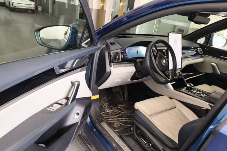 Used BYD Tang New Energy 2022 EV 635 km All-Wheel-Drive Flagship Model Driver Seat