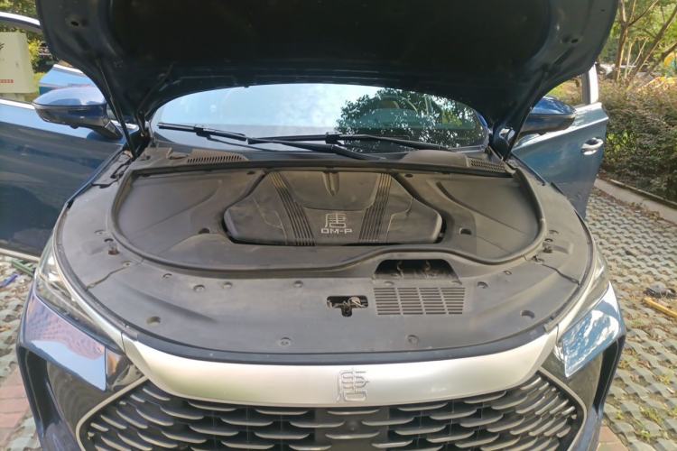 Used BYD Tang New Energy 2022 DM-p 215 km All-Wheel-Drive Deluxe Model Engine Bay