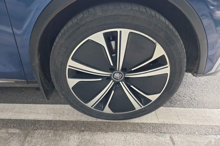 Used BYD Tang New Energy 2022 EV 635 km All-Wheel-Drive Flagship Model Exterior 7