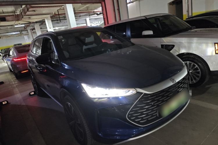 Used BYD Tang New Energy 2022 DM-p 215KM Four-Wheel Drive Flagship Model Front Right 45 Deg