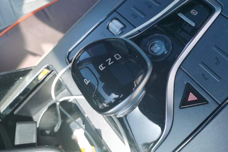 Used BYD Tang New Energy 2022 EV 730KM Luxury Model Gear Lever
