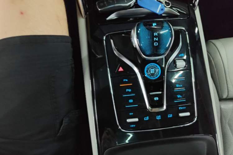 Used BYD Tang New Energy 2022 DM-p 215KM Four-Wheel Drive Flagship Model Gear Lever