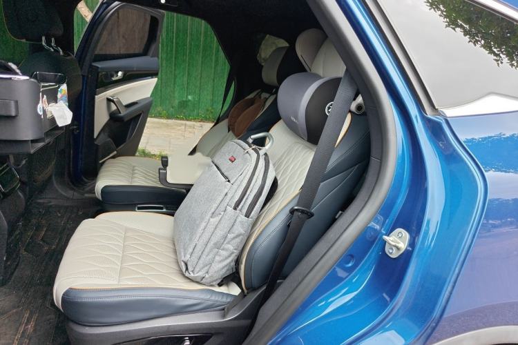 Used BYD Tang New Energy 2022 EV 635 km All-Wheel-Drive Flagship Model Interior 4