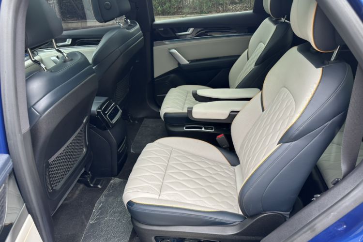 Used BYD Tang New Energy 2022 DM-p 215KM Four-Wheel Drive Flagship Model Interior 6