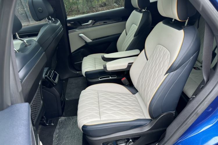 Used BYD Tang New Energy 2022 DM-p 215KM Four-Wheel Drive Flagship Model Interior 7