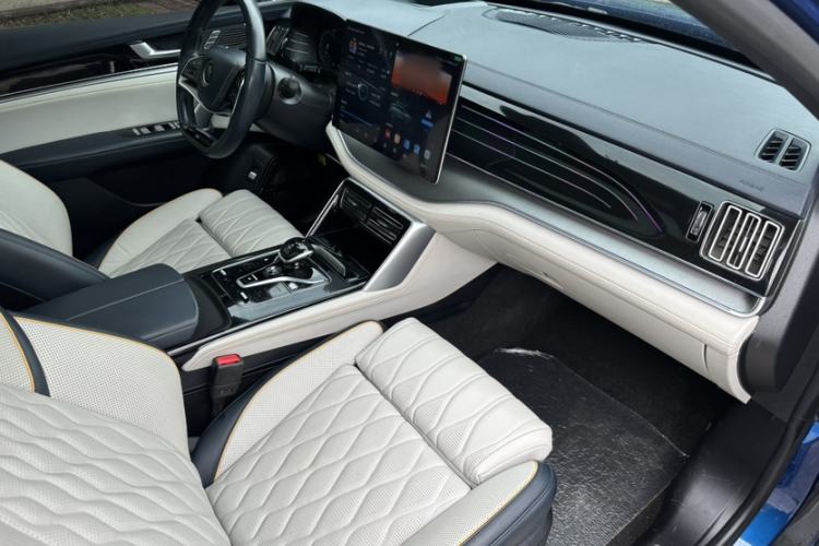 Used BYD Tang New Energy 2022 DM-p 215KM Four-Wheel Drive Flagship Model Interior 9