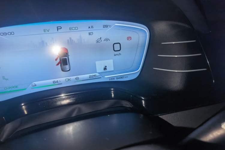 Used BYD Tang New Energy 2022 DM-p 215KM Four-Wheel Drive Flagship Model Odometer Close Up