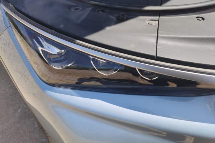 Used BYD Tang New Energy 2022 EV 730KM Luxury Model Right Front Headlight