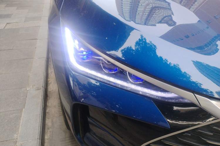 Used BYD Tang New Energy 2022 DM-p 215KM Four-Wheel Drive Flagship Model Right Front Headlight