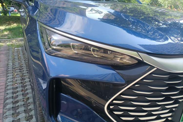 Used BYD Tang New Energy 2022 DM-p 215 km All-Wheel-Drive Deluxe Model Right Front Headlight
