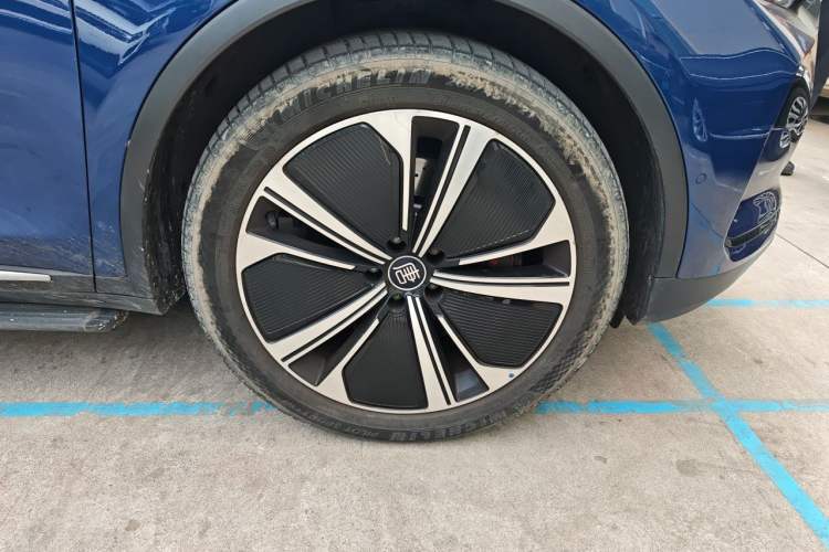 Used BYD Tang New Energy 2022 DM-p 215KM Four-Wheel Drive Flagship Model Right Front Wheel Hub