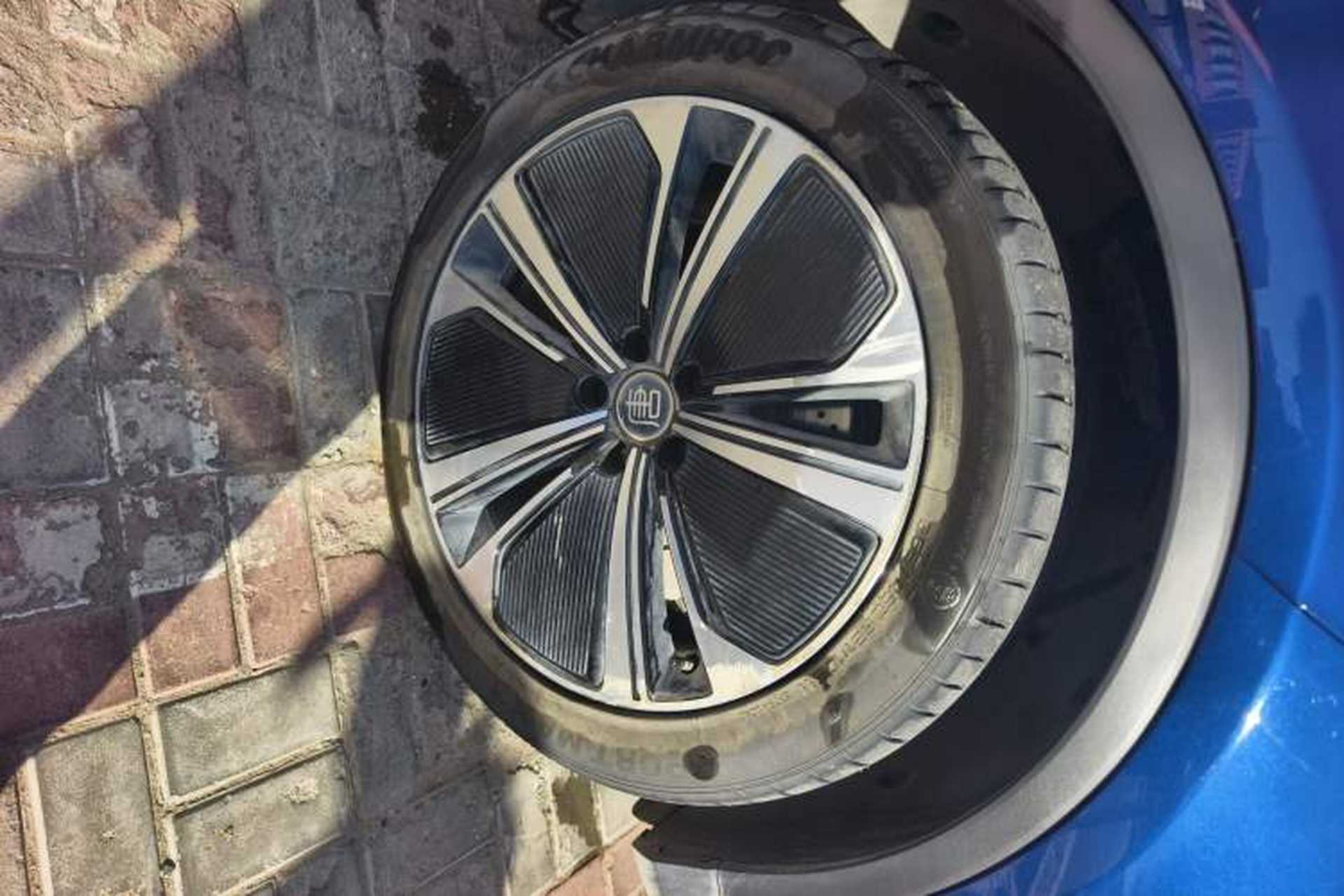 Used BYD Tang New Energy 2022 DM-p 215KM Four-Wheel Drive Flagship Model Right Front Wheel Hub