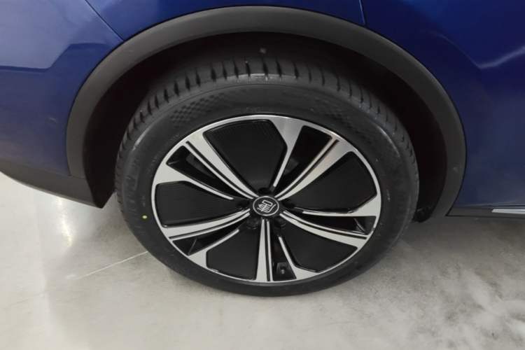 Used BYD Tang New Energy 2022 DM-p 215KM Four-Wheel Drive Flagship Model Right Rear Wheel Hub