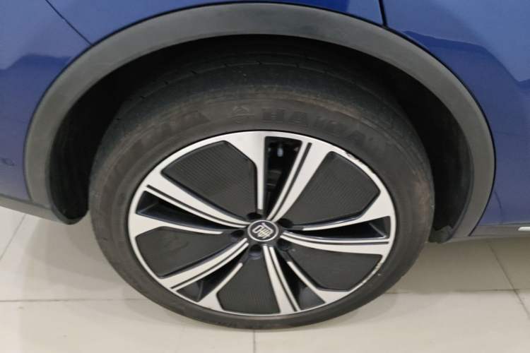 Used BYD Tang New Energy 2022 EV 635 km All-Wheel-Drive Flagship Model Right Rear Wheel Hub