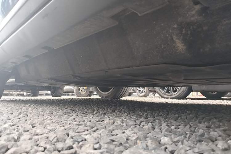Used BYD Tang New Energy 2022 EV 635 km All-Wheel-Drive Flagship Model Right Side Sill