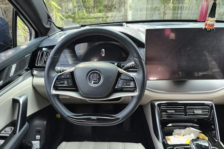 Used BYD Tang New Energy 2022 EV 635 km All-Wheel-Drive Flagship Model Steering Wheel