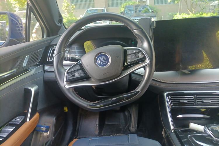 Used BYD Tang New Energy 2022 DM-p 215 km All-Wheel-Drive Deluxe Model Steering Wheel