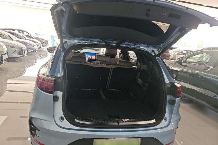 Used BYD Tang New Energy 2022 DM-p 215KM Four-Wheel Drive Flagship Model Trunk