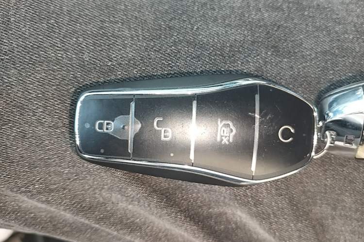 Used BYD Tang New Energy 2022 EV 635 km All-Wheel-Drive Flagship Model Vehicle Key