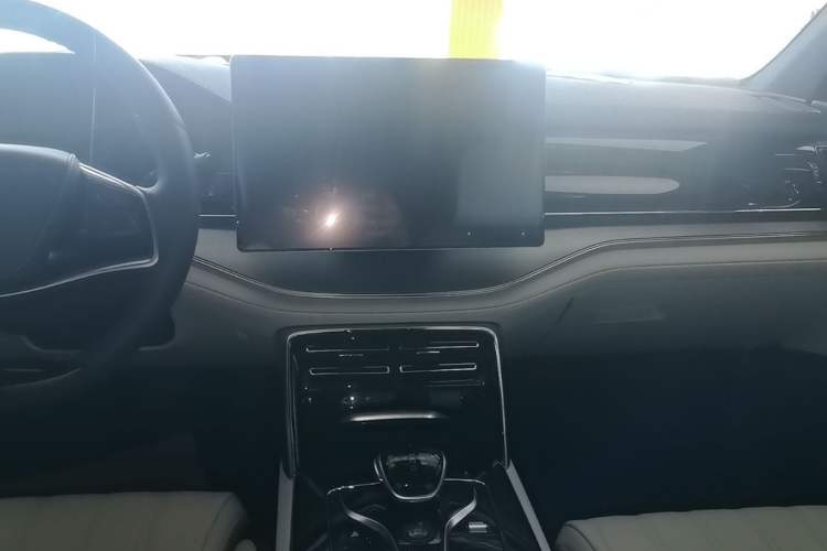 Used BYD Tang New Energy 2022 DM-p 215KM Four-Wheel Drive Flagship Model Audio And AC Panel