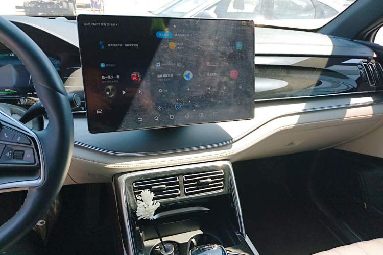 Used BYD Tang New Energy 2022 EV 635 km All-Wheel-Drive Flagship Model Audio And AC Panel