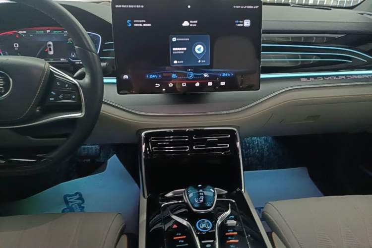 Used BYD Tang New Energy 2022 EV 635 km All-Wheel-Drive Flagship Model Audio And AC Panel