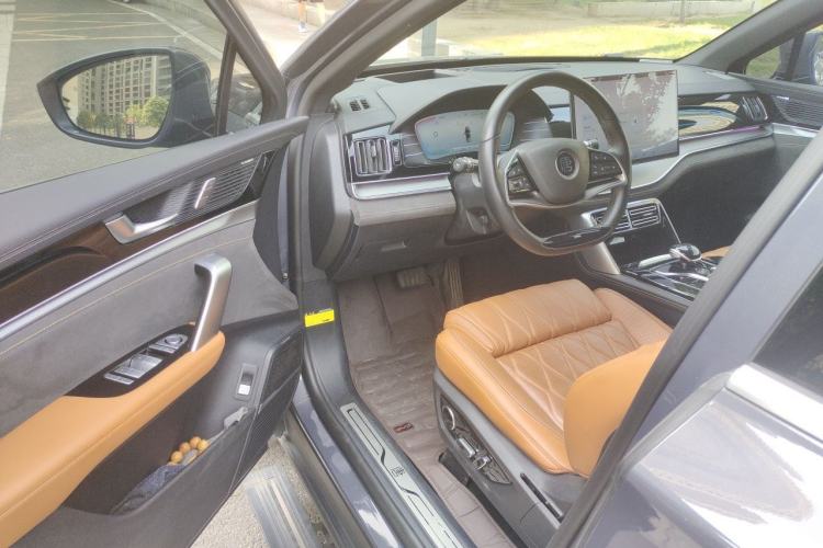 Used BYD Tang New Energy 2022 DM-p 215KM Four-Wheel Drive Flagship Model Driver Seat