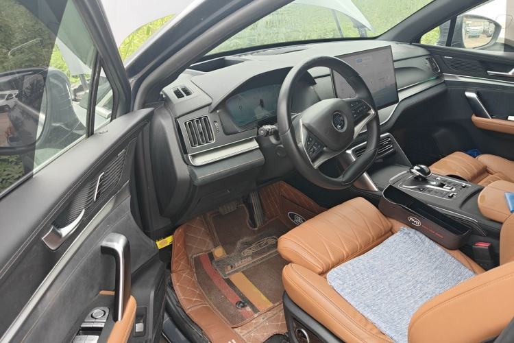 Used BYD Tang New Energy 2022 DM-i 252km Luxury Model Driver Seat
