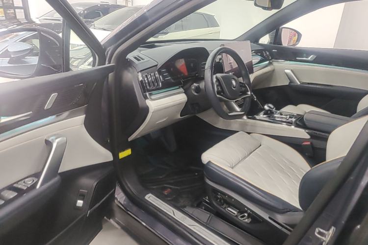 Used BYD Tang New Energy 2022 DM-p 215KM Four-Wheel Drive Flagship Model Driver Seat