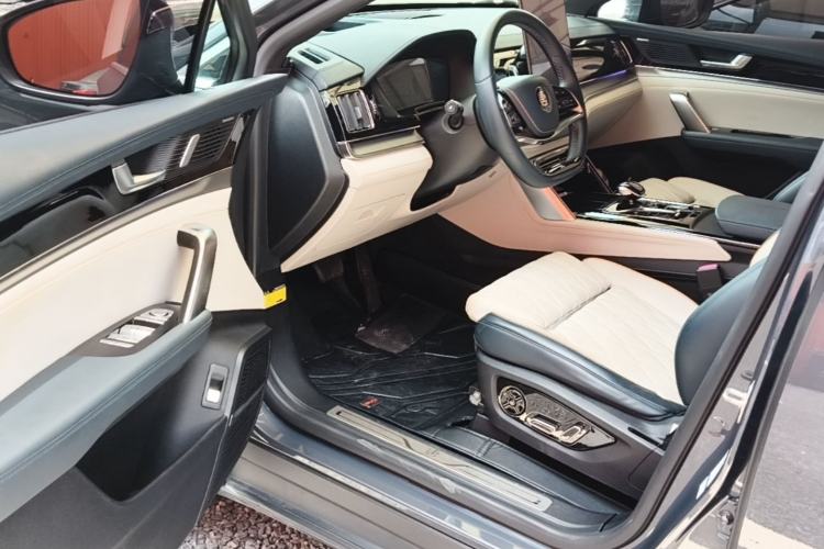 Used BYD Tang New Energy 2022 EV 730KM Luxury Model Driver Seat