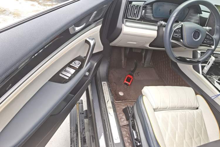 Used BYD Tang New Energy 2022 DM-p 215 km All-Wheel-Drive Deluxe Model Driver Seat