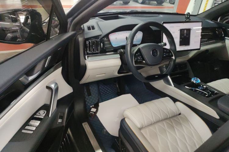 Used BYD Tang New Energy 2022 DM-p 215KM Four-Wheel Drive Flagship Model Driver Seat