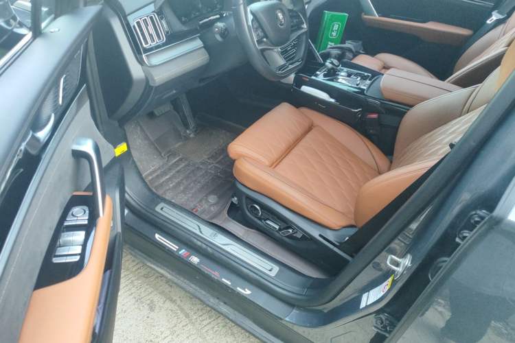 Used BYD Tang New Energy 2022 DM-i 252km Luxury Model Driver Seat