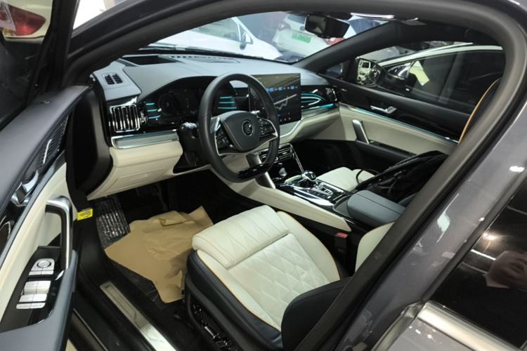 Used BYD Tang New Energy 2022 DM-p 215KM Four-Wheel Drive Flagship Model Driver Seat