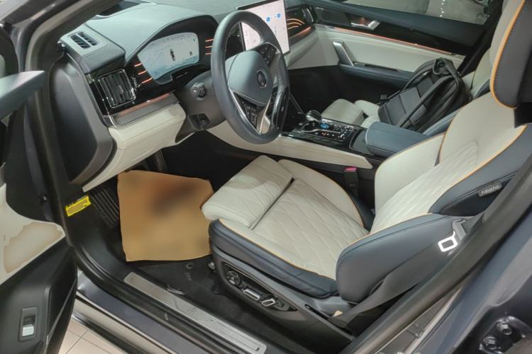 Used BYD Tang New Energy 2022 DM-p 215KM Four-Wheel Drive Flagship Model Driver Seat