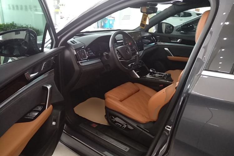 Used BYD Tang New Energy 2022 DM-p 215KM Four-Wheel Drive Flagship Model Driver Seat