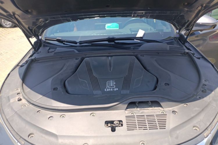 Used BYD Tang New Energy 2022 DM-p 215 km All-Wheel-Drive Deluxe Model Engine Bay