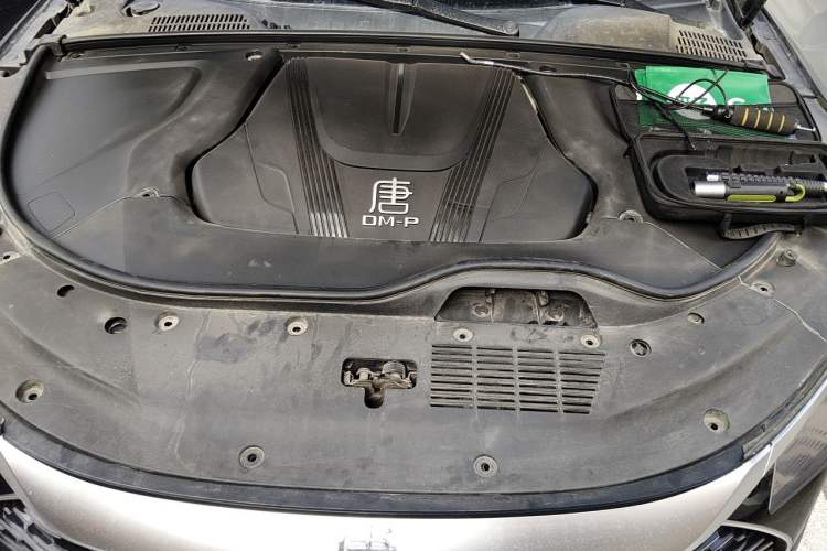 Used BYD Tang New Energy 2022 DM-p 215KM Four-Wheel Drive Flagship Model Engine Bay