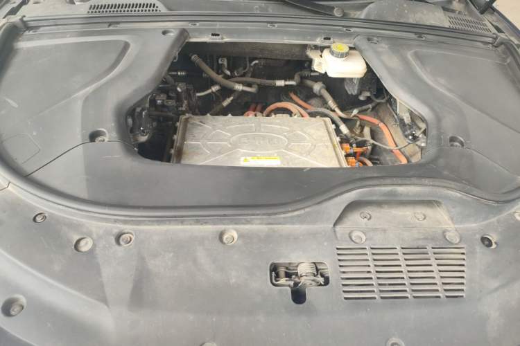 Used BYD Tang New Energy 2022 EV 635 km All-Wheel-Drive Flagship Model Engine Bay