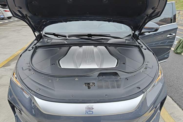 Used BYD Tang New Energy 2022 EV 635 km All-Wheel-Drive Flagship Model Engine Bay
