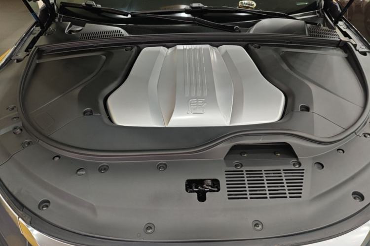Used BYD Tang New Energy 2022 EV 730KM Luxury Model Engine Bay