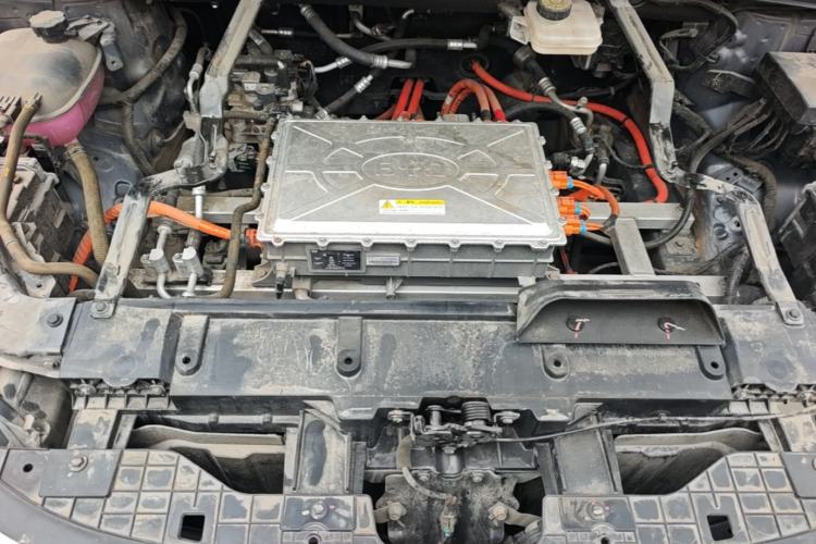 Used BYD Tang New Energy 2022 EV 600KM Luxury Model Engine Bay