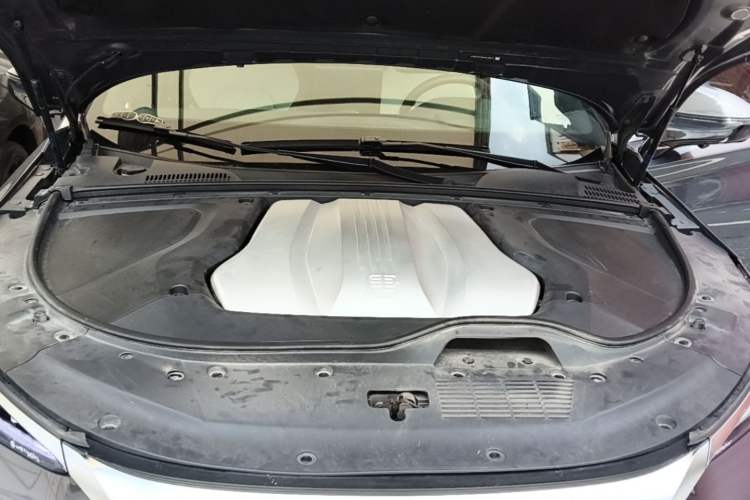 Used BYD Tang New Energy 2022 EV 730KM Luxury Model Engine Bay