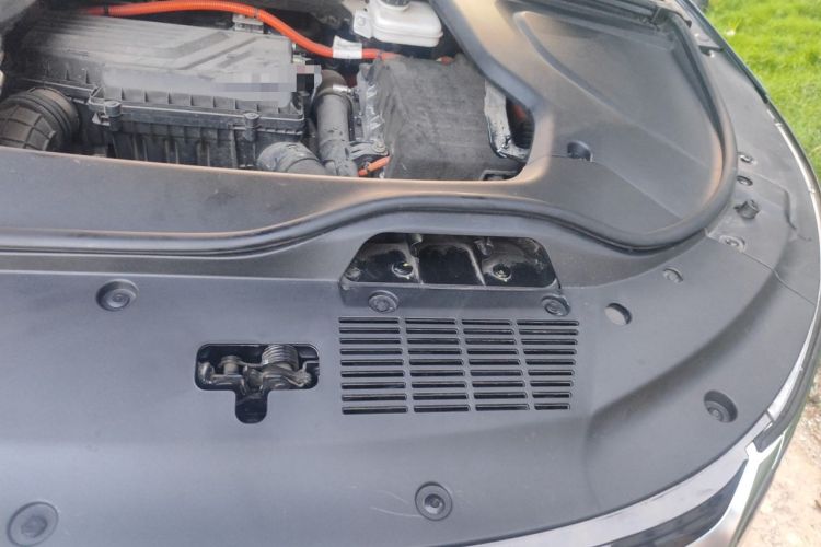 Used BYD Tang New Energy 2022 DM-i 252km Luxury Model Engine Bay Left